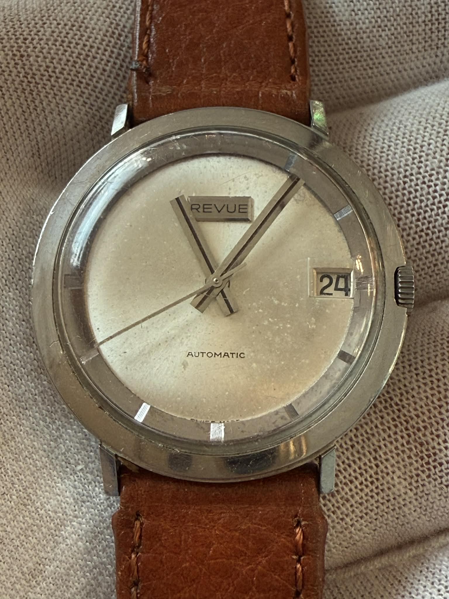 Revue r3625a b image 2